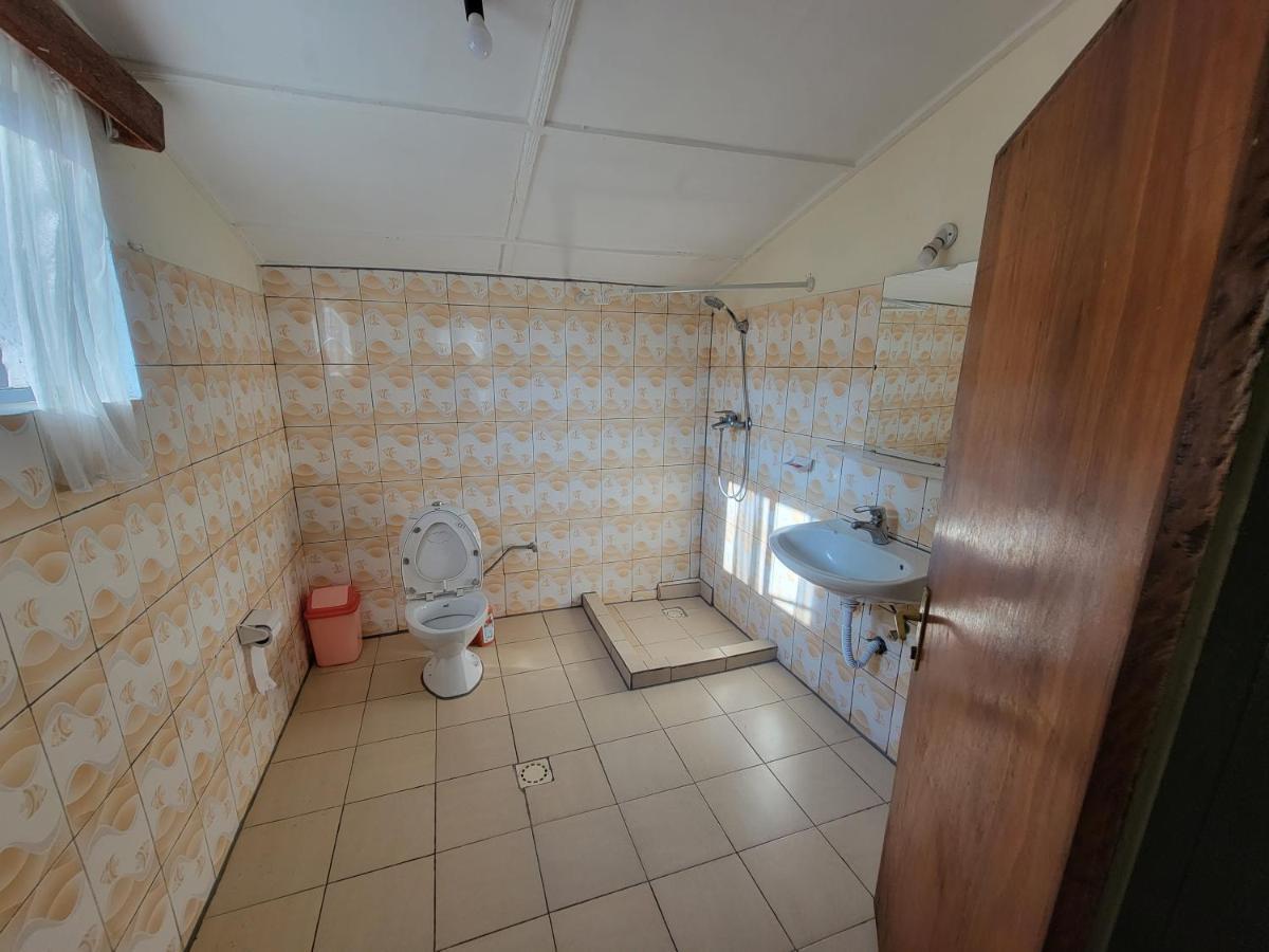 Maddy'S Kitchen And Accomodation Gisenyi Exterior foto